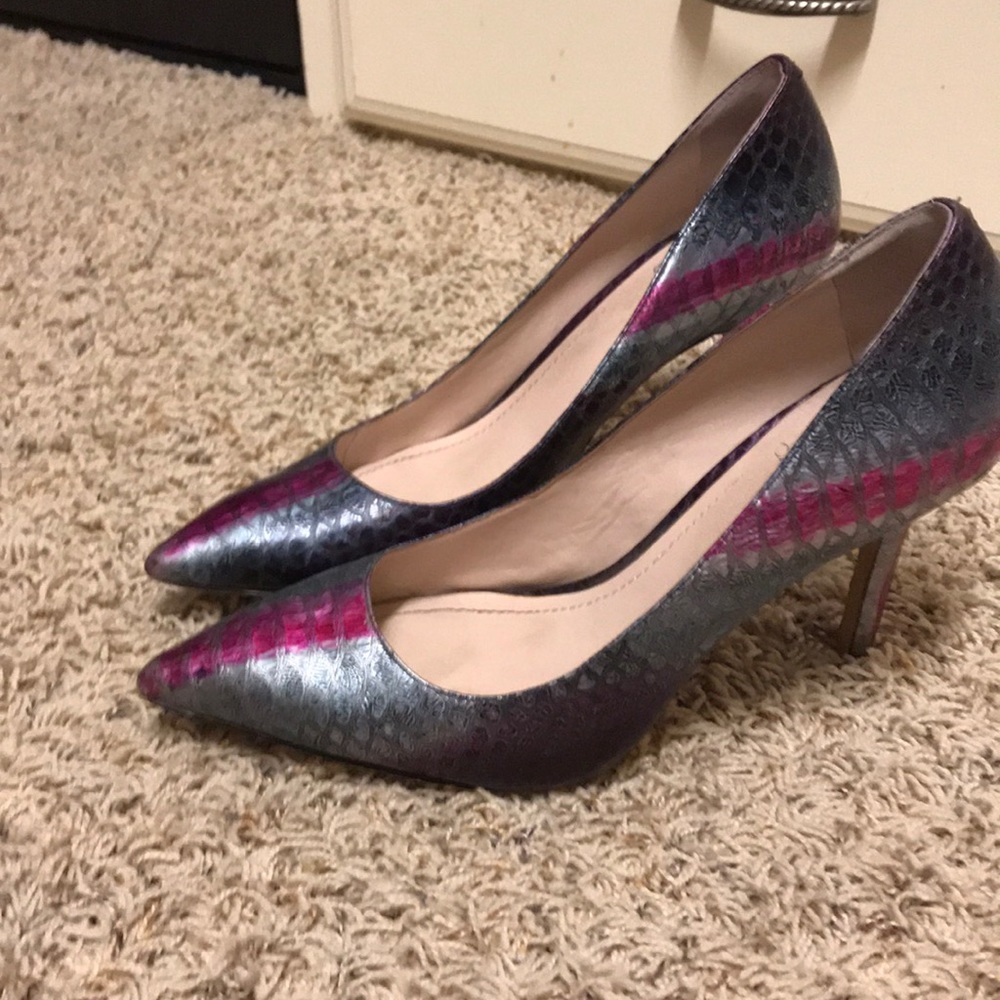 Vince Camuto 4” Heels - Picture 2 of 5